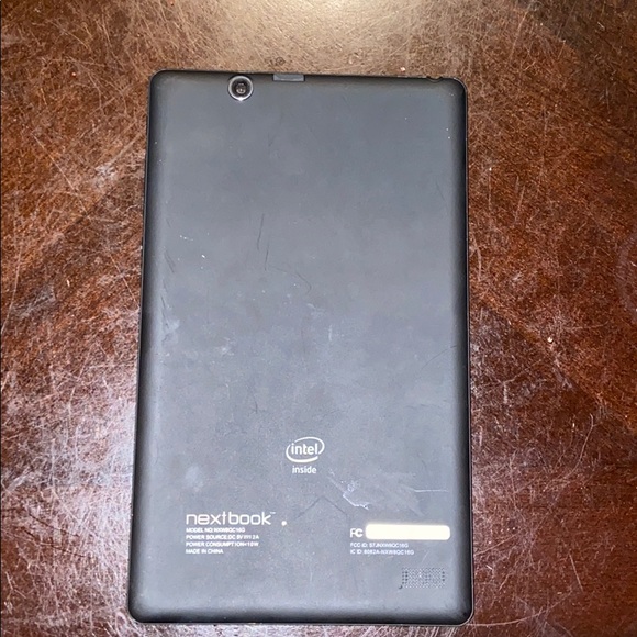 iPad - Picture 2 of 4